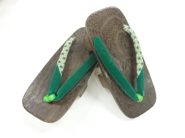 JAPANESE BURNT PAULOWNIA GETA (18 cm) FOR KIDS